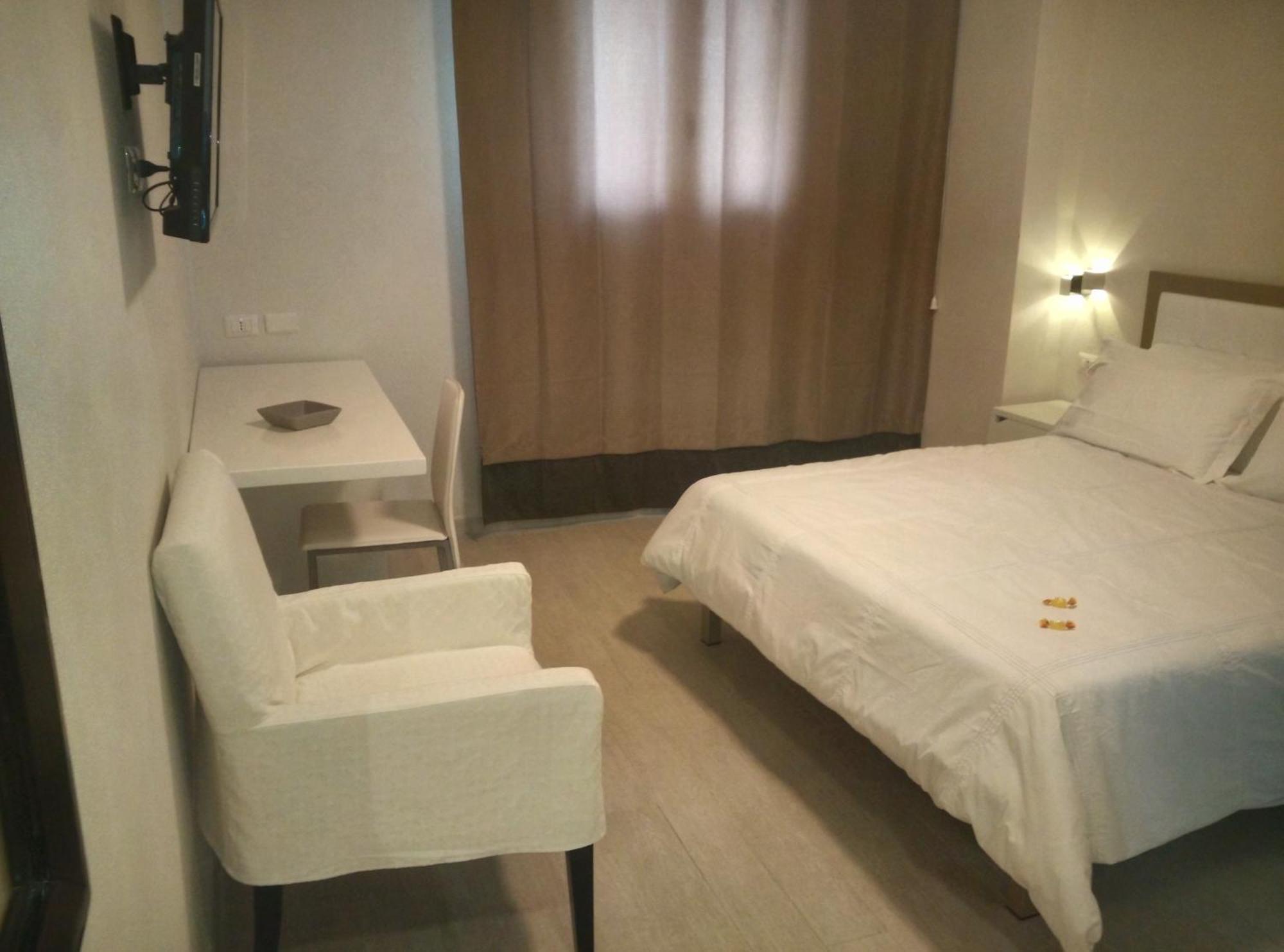 Mina Accomodation โตรเปอา ห้อง รูปภาพ