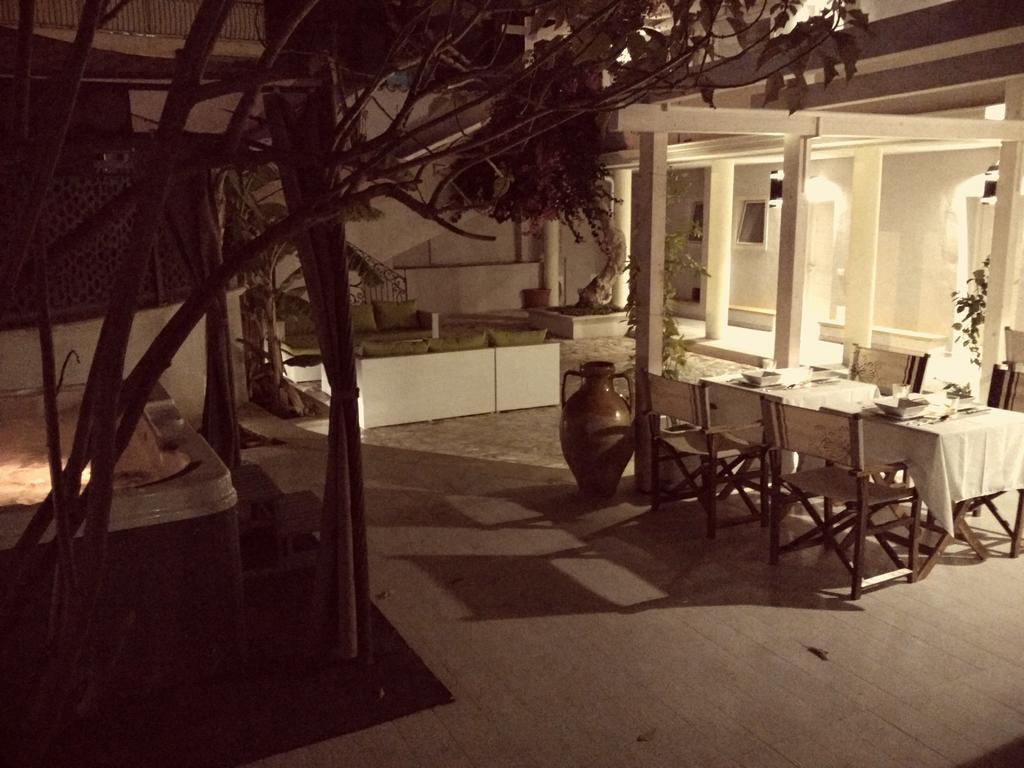 Mina Accomodation โตรเปอา ภายนอก รูปภาพ