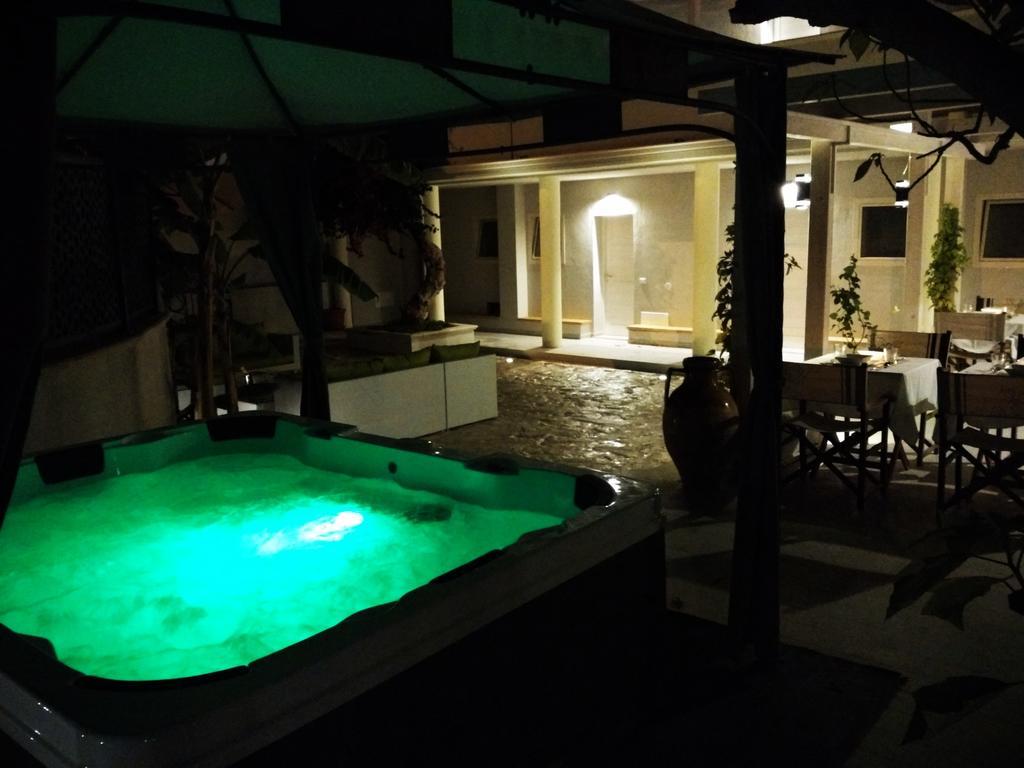 Mina Accomodation โตรเปอา ภายนอก รูปภาพ