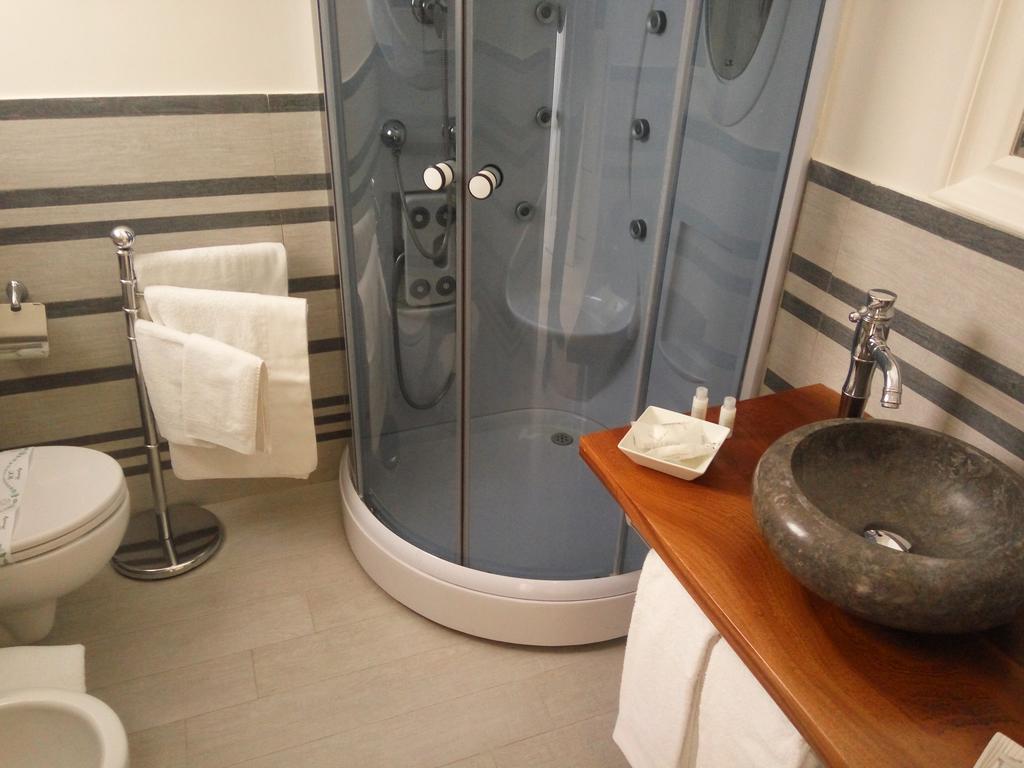 Mina Accomodation โตรเปอา ภายนอก รูปภาพ